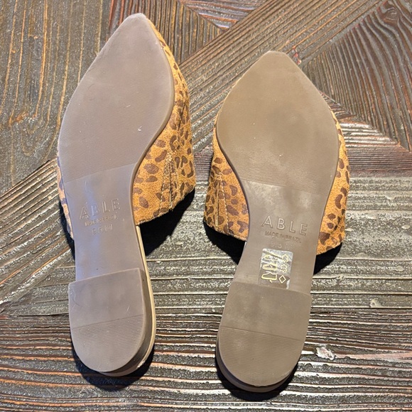 Able Women's Brown Leopard Mules - Picture 7 of 13